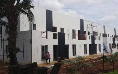 Container yard — units in build